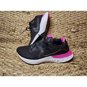 Nike Renew Run Black Pink Athletic Running Shoes CK6360-004 Women’s Size 9.5